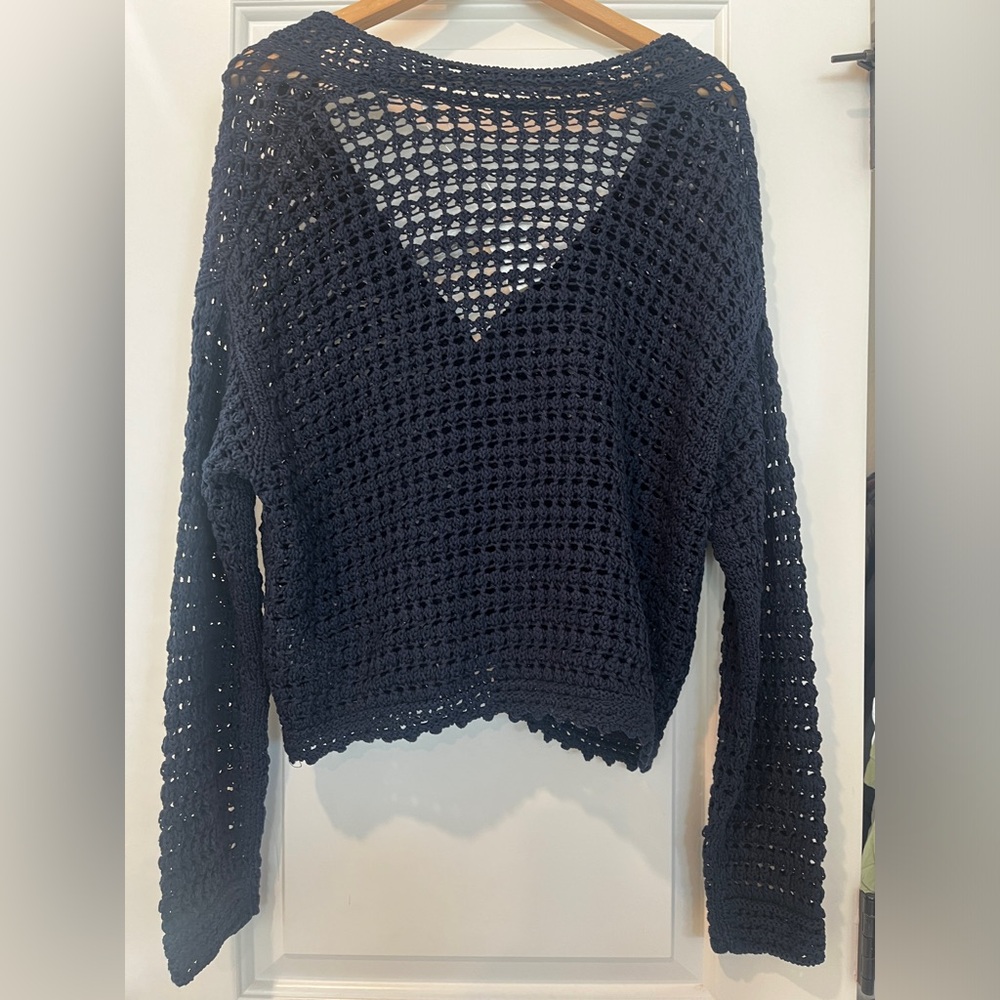 NEW Vince Crochet V-Neck Cardigan - Picture 3 of 6